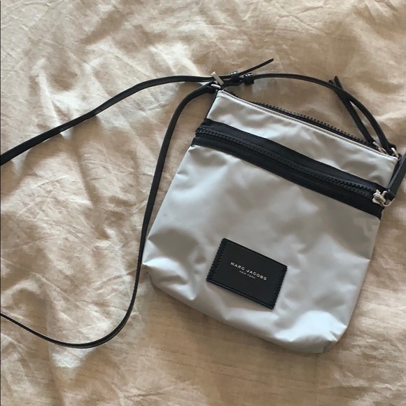 Marc Jacobs Handbags - Marc Jacobs Cross Body Bag
